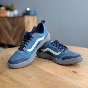 Vans Men's Blue and White Ultra Range Ultra Cush Sneakers